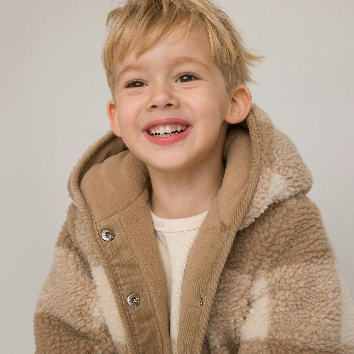 Manteau à capuche maille peluche à carreaux