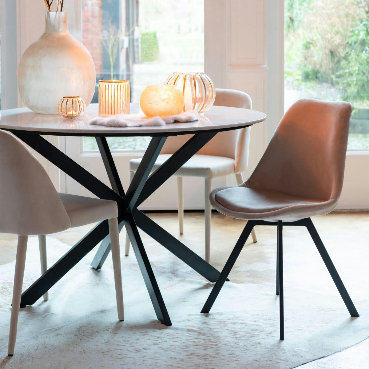 VARSOVIE - Chaise salle à manger en velours beige