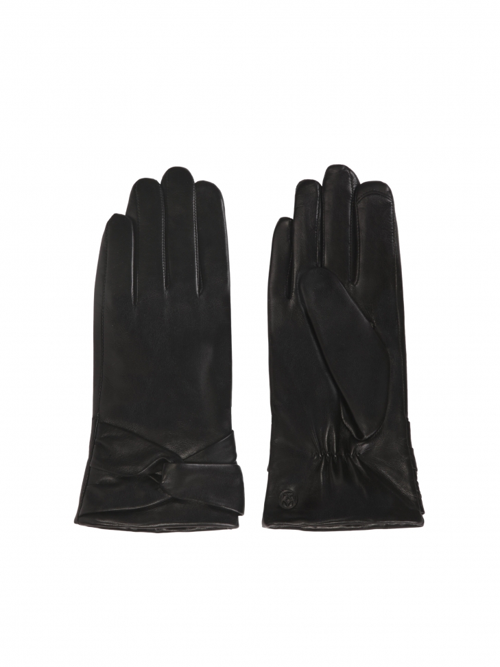 Elegant black gloves with a decorative knot