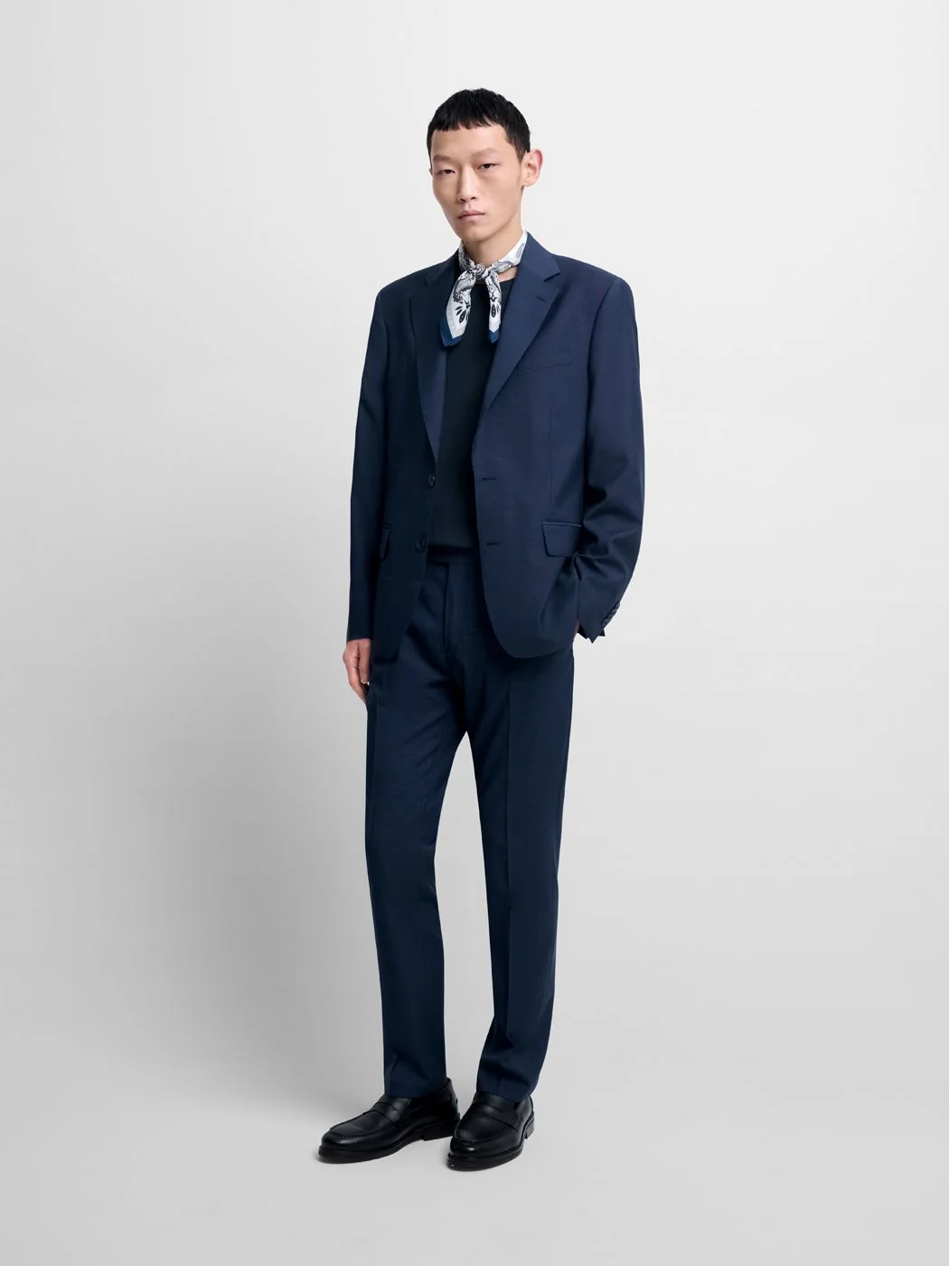 Costume 2 pièces slim en laine bleu nuit