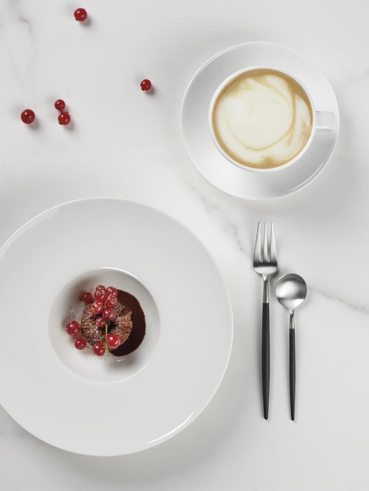 cappuccinotasse mit unterteller