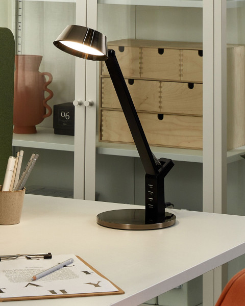Lampa biurkowa LED CHAMAELEON Z portem USB Metal Mosiężny