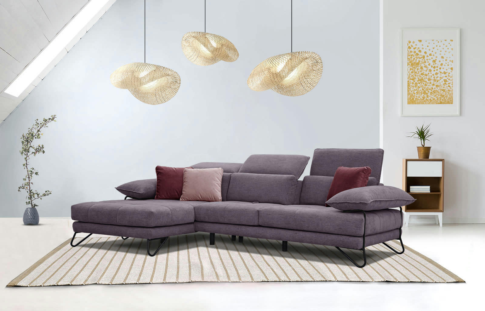 NORDEN - Canapé d'angle gauche 4 places en tissu violet avec coussins déco