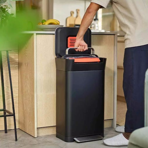 Joseph Joseph Titan Trash Compactor 30L Bin Carbon Black