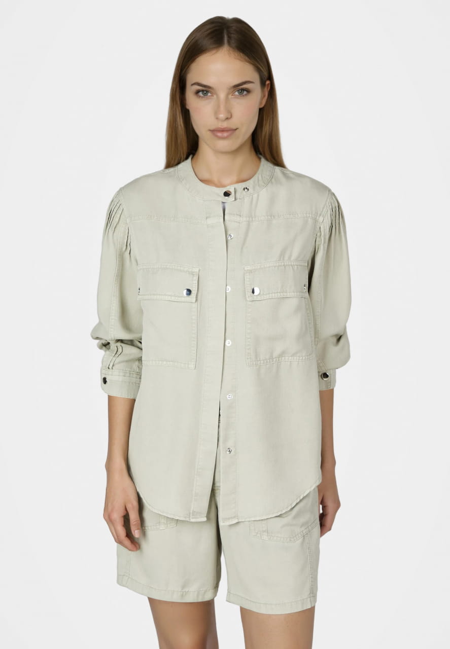 Hemdjacke mit Falten