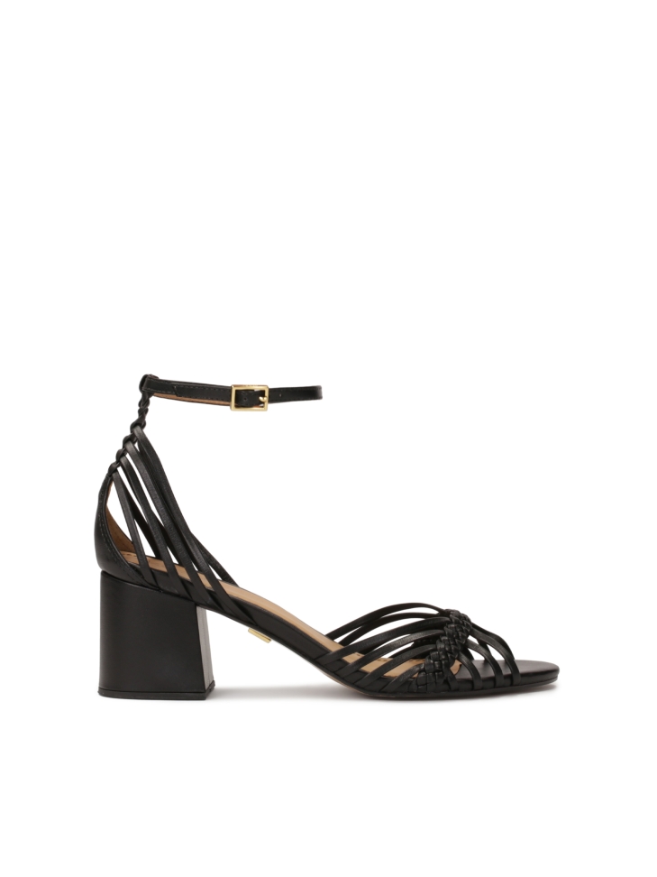 Leather sandals with fine thin straps