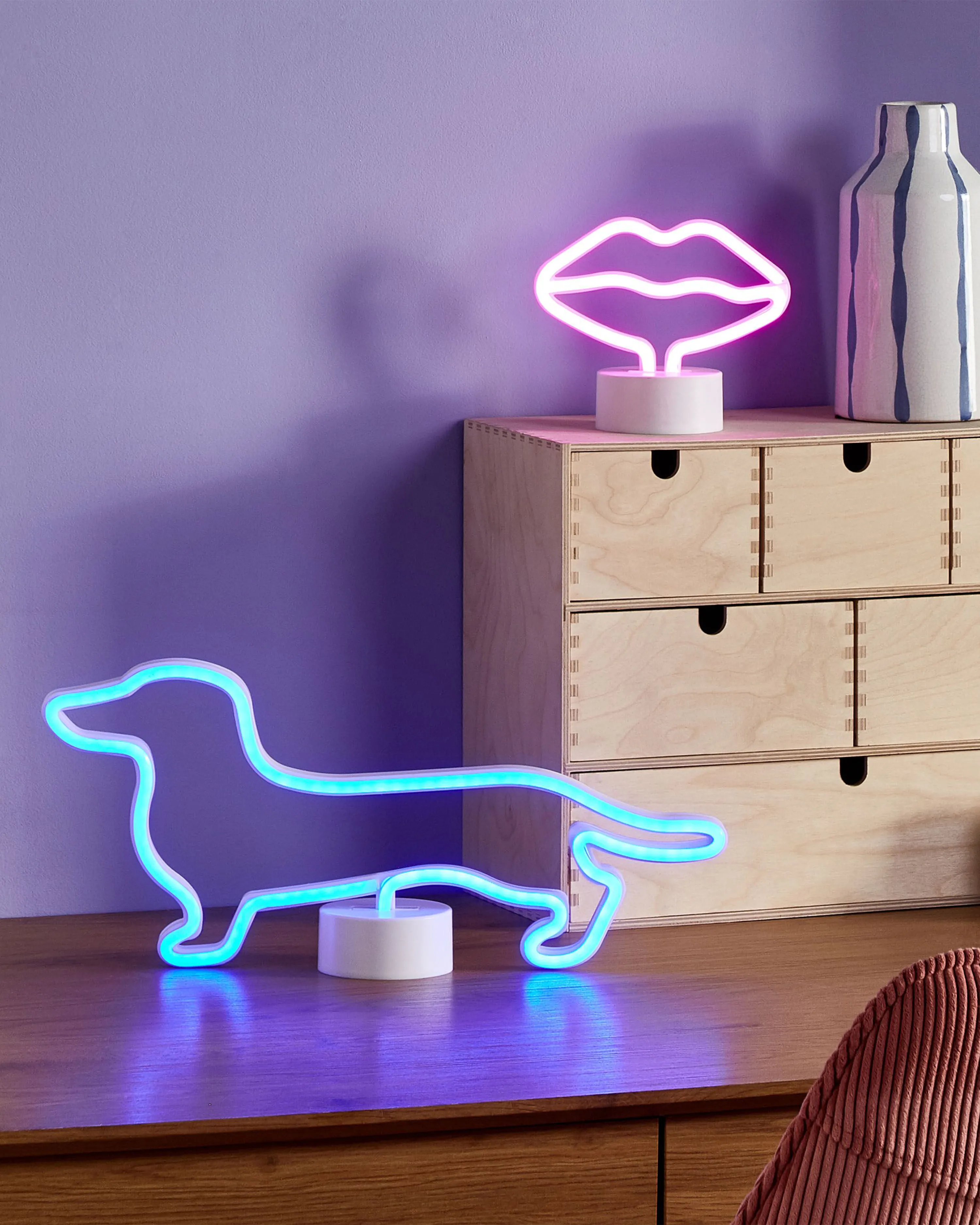 LED Neon Sign Lips FLORA Pink