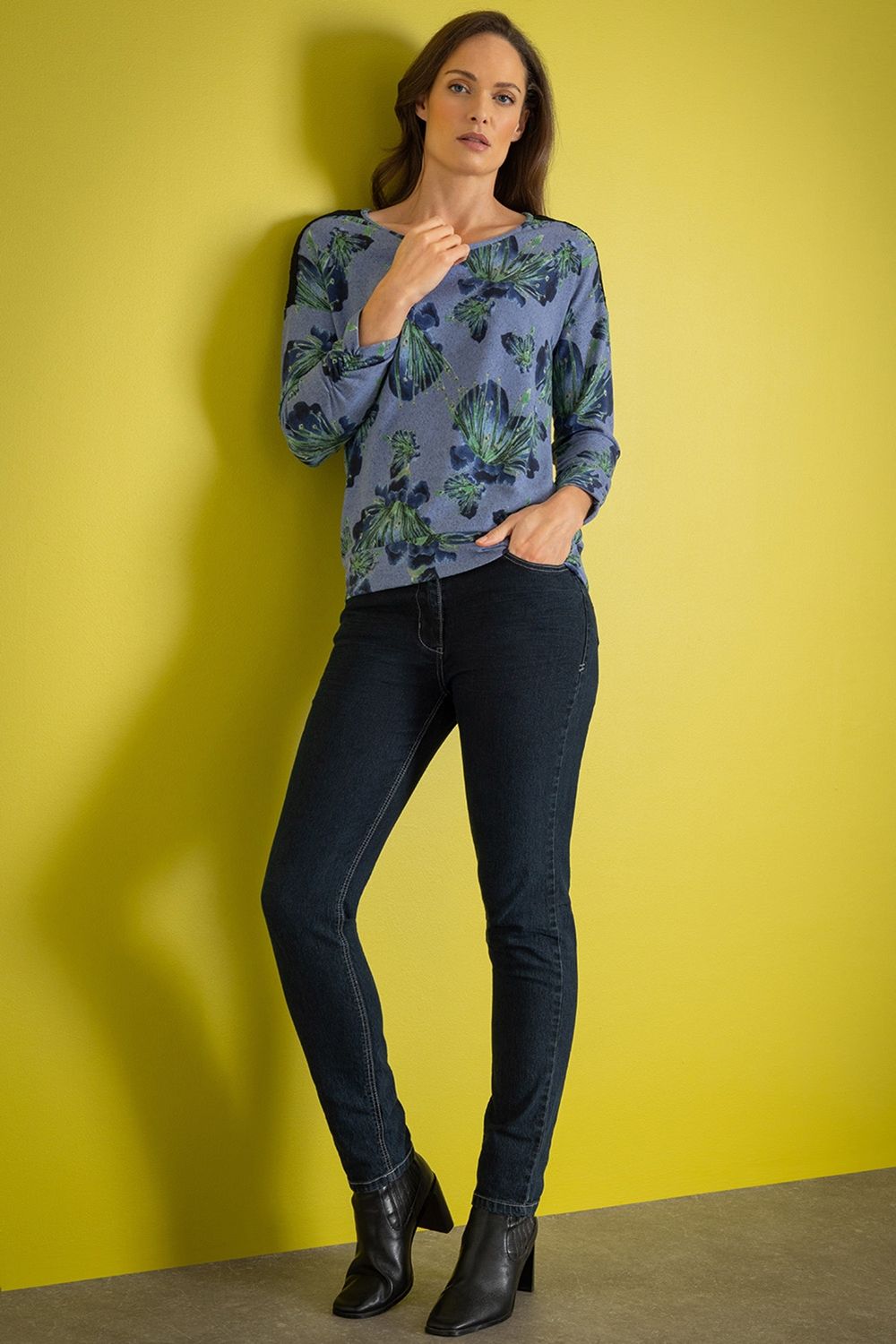 Klass. Lace Trim Floral Print Knitted Top