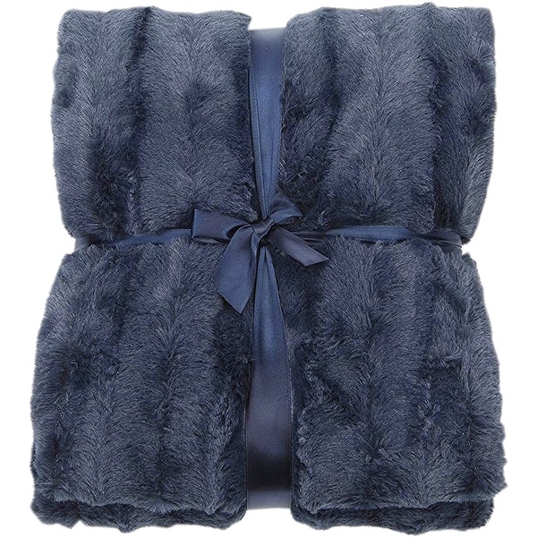 Cheer Collection 40 x 50 Ultra Soft Faux Fur Throw Blanket