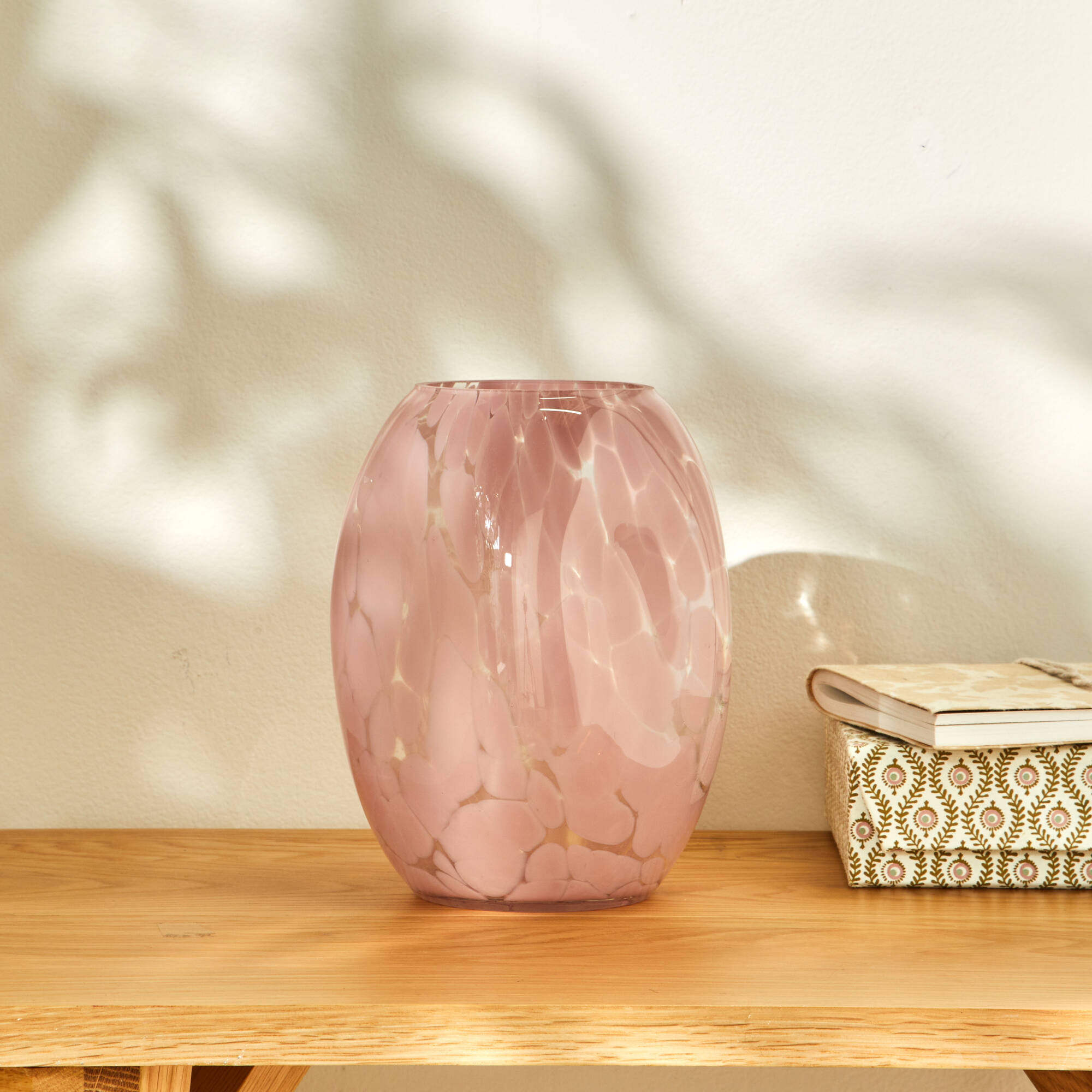 Vase en verre tacheté