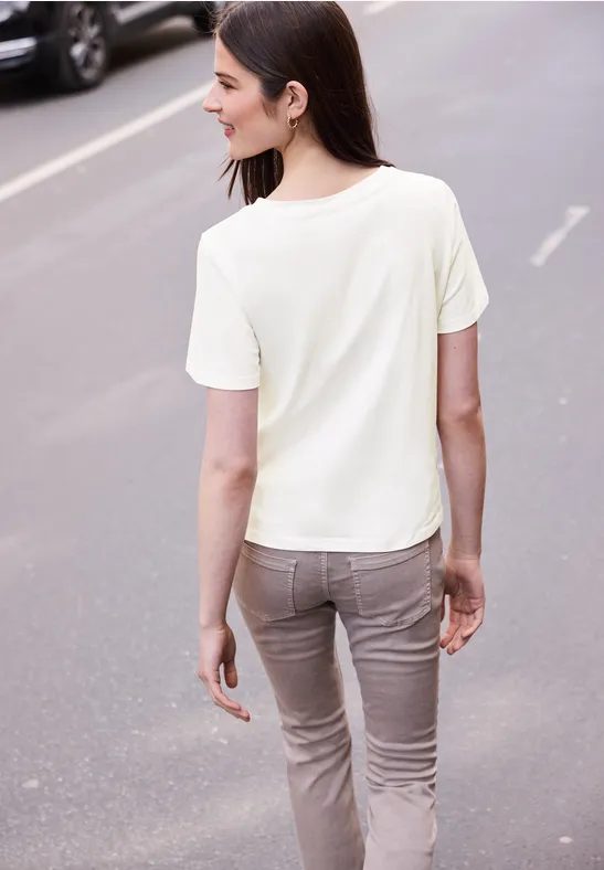 Basic T-Shirt mit Detailprint