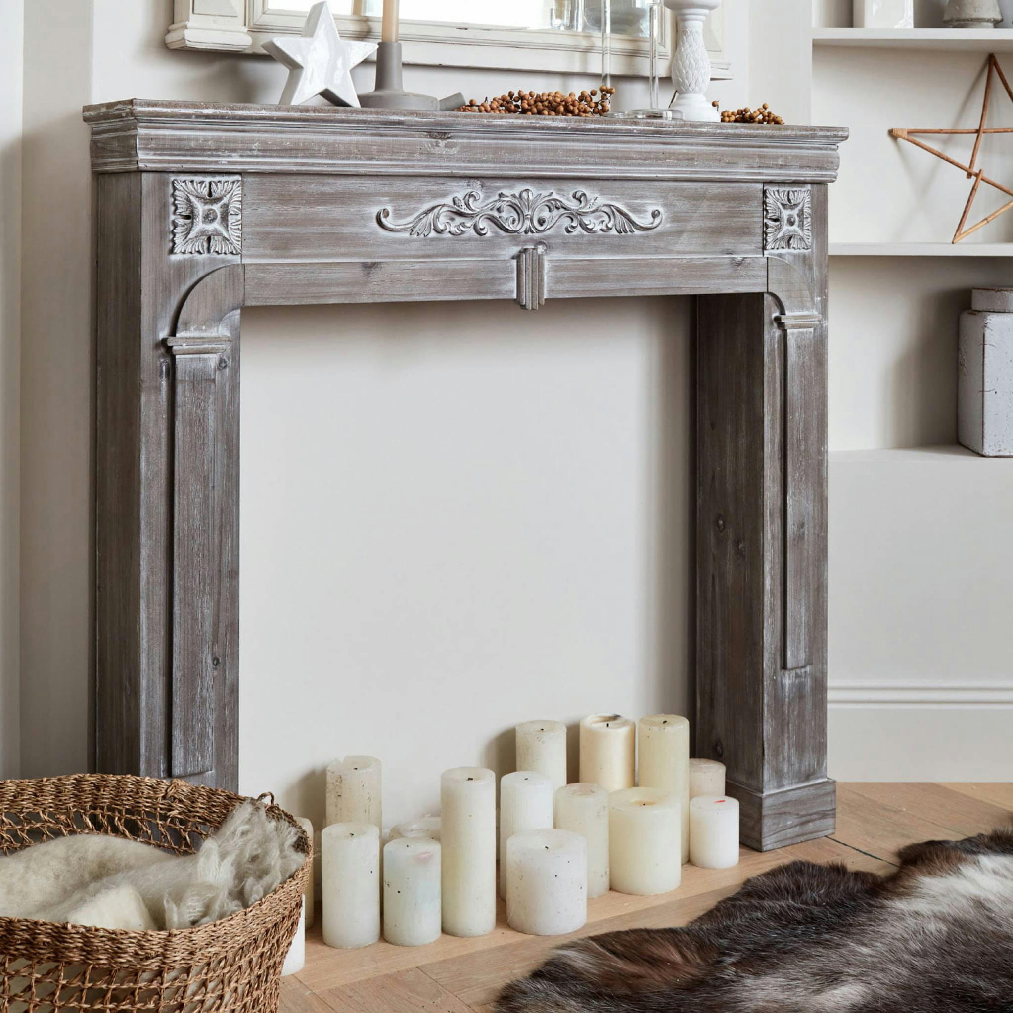 ROMANCE - Manteau de cheminée décor bois gris cérusé