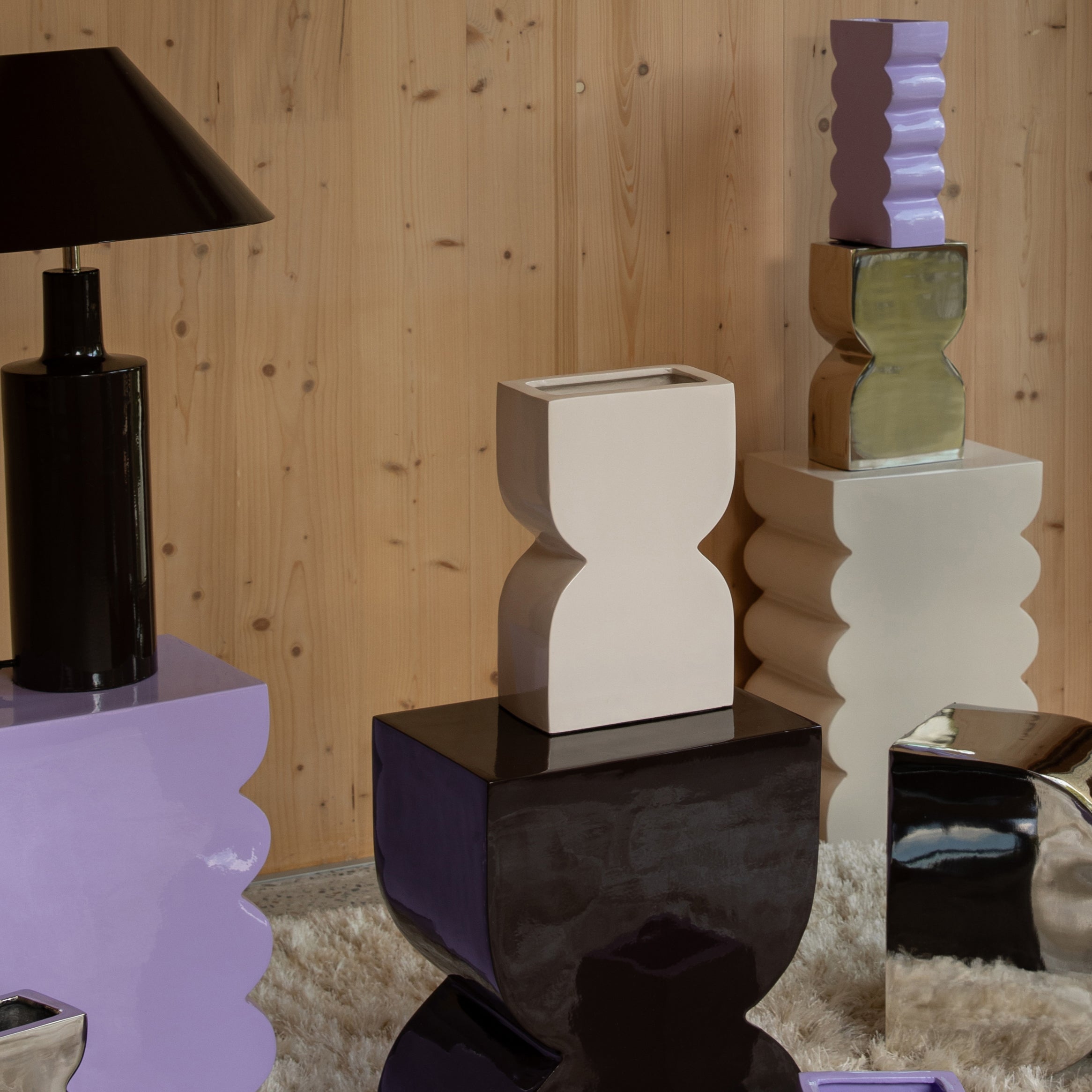 Zuiver Curves Kruk H 45 cm - Shiny Lilac