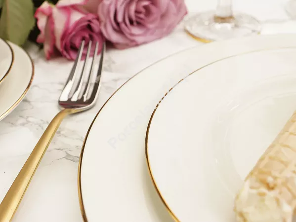 Serwis obiadowo - herbaciany na 12 osób (105 el.) Bogucice - Lolita Cream Gold 1258