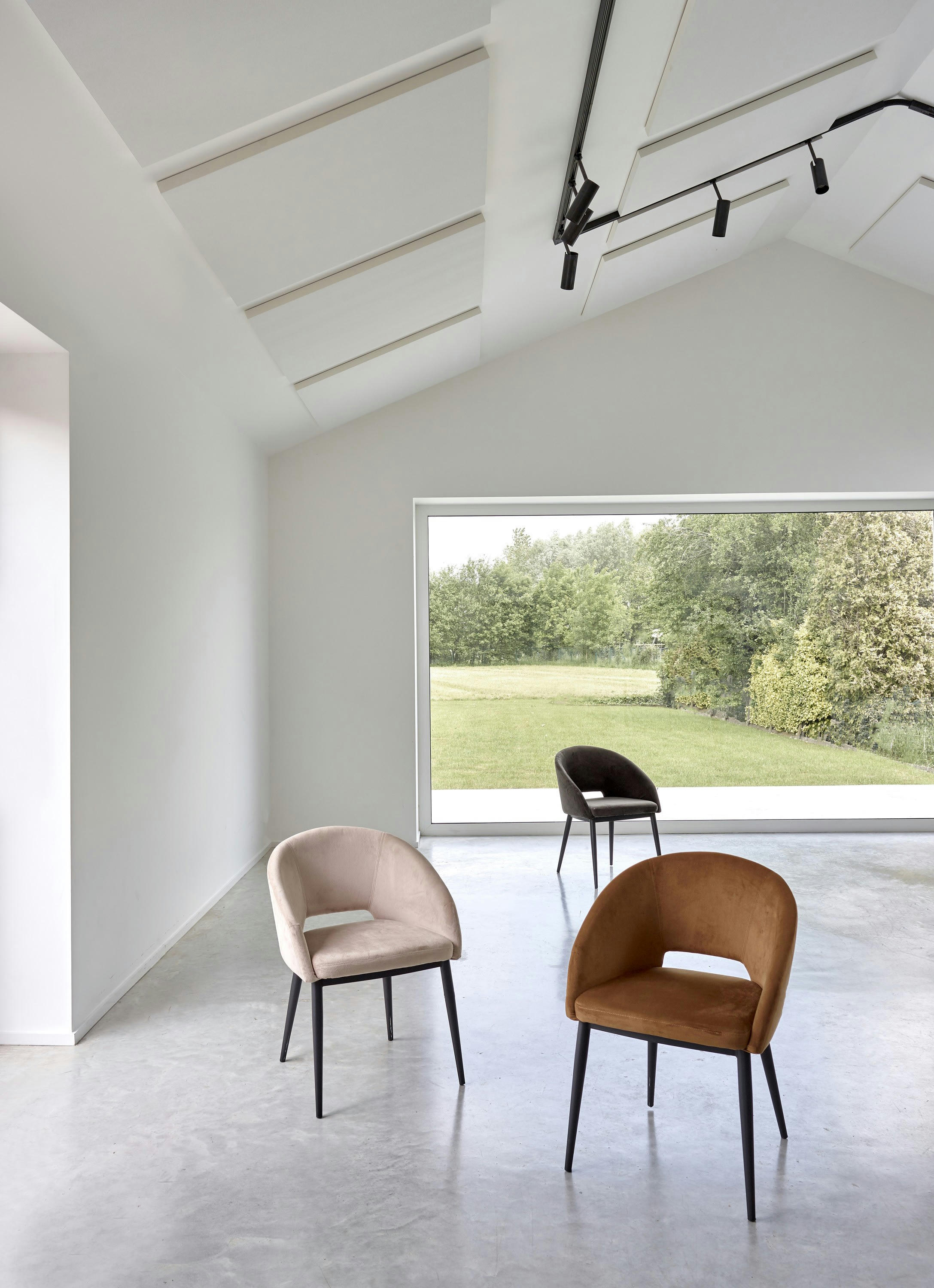 SYRAH - Chaise en velours gris