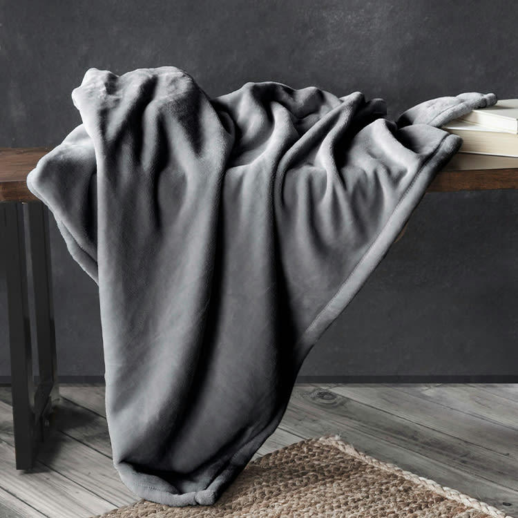 - Plaid flanelle douceur gris foncé 220x240cm