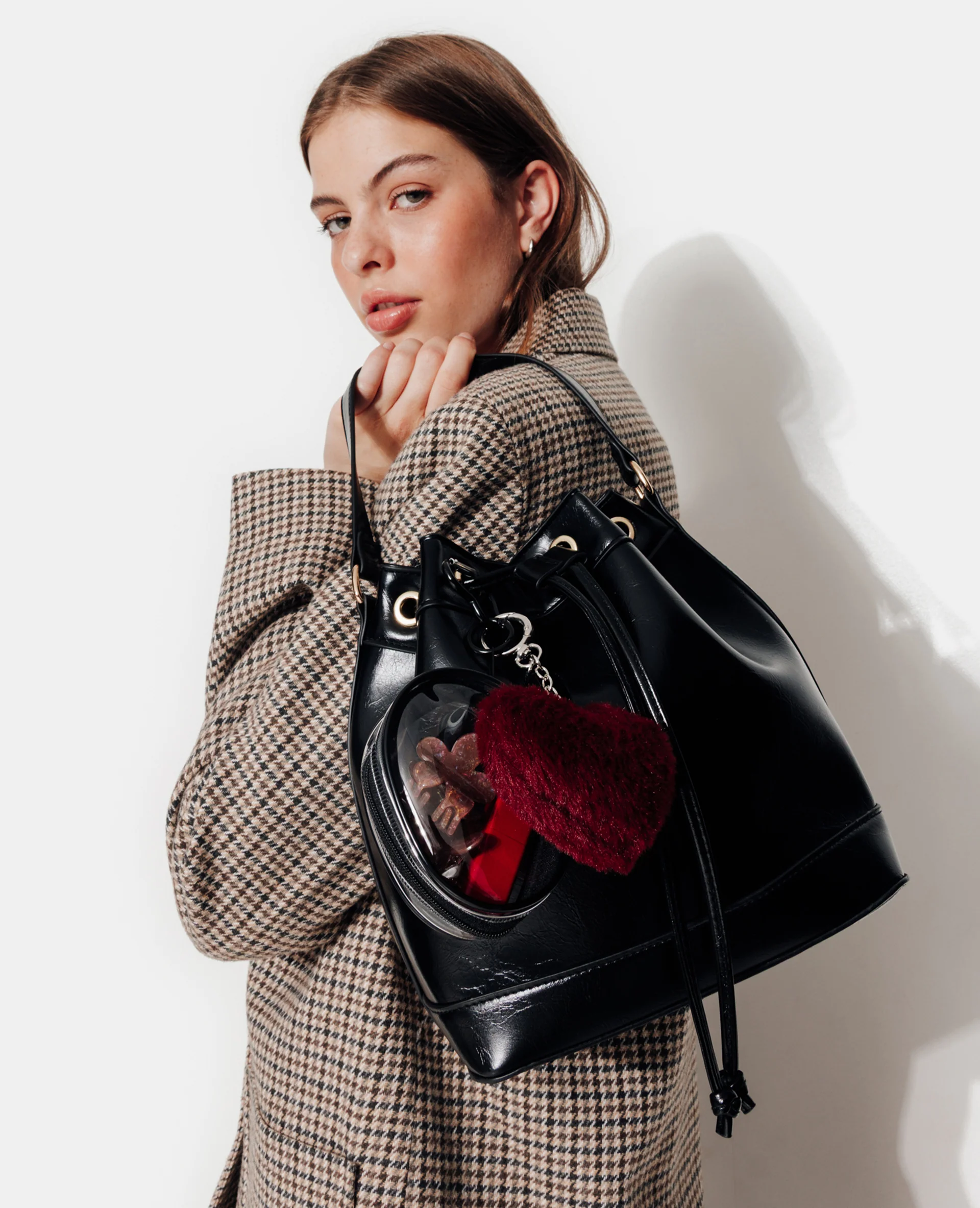 Déco de sac cœur peluche + étui transparent