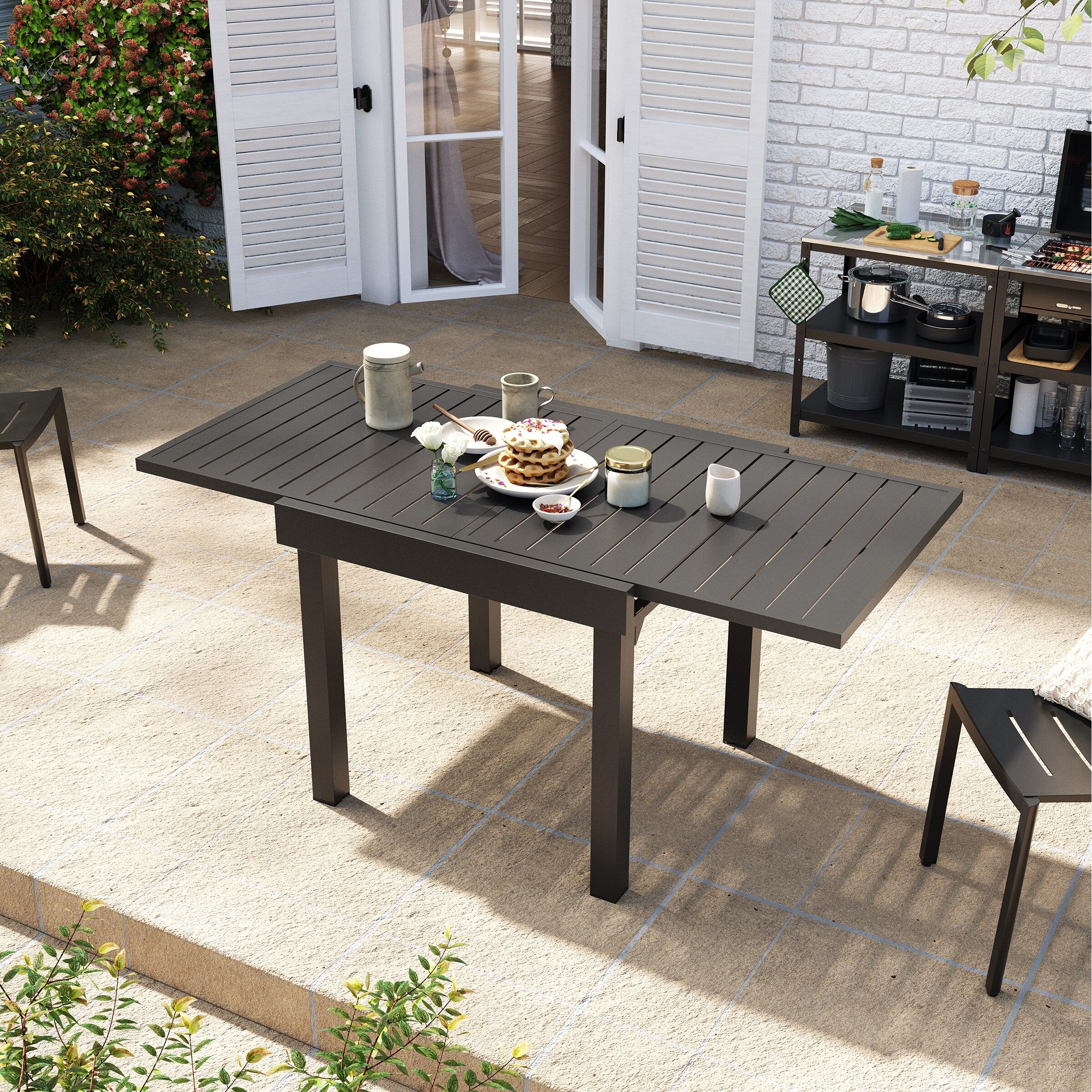 VredHom Outdoor Aluminum Expandable Dining Table for 4-6 People - 63 / 31.5 (L) x 31.5 W x 29.5 H