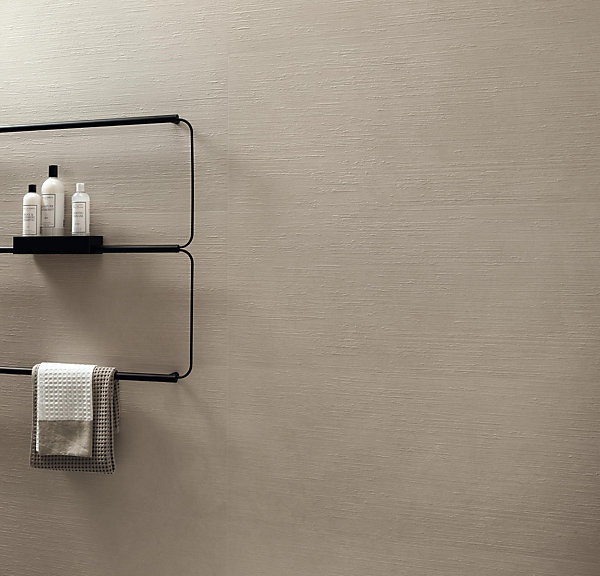 Carrelage effet Béton 3D Blanc Minéral Brossé 120x50x0,85 cm Mat Benzaro - Mur intérieur (vendu par carton de 1,8 m²) - RO'MA CARR