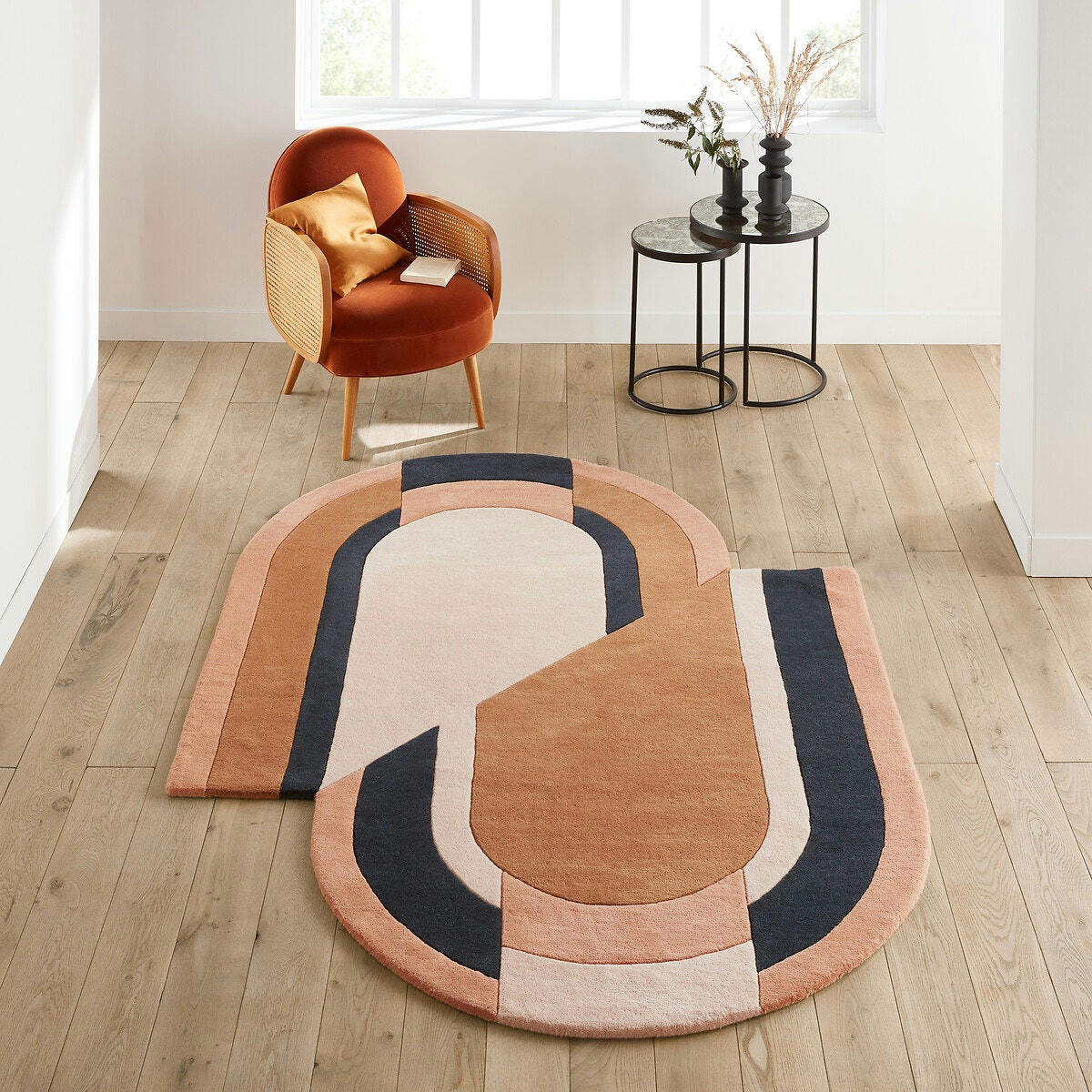 Tapis asymétrique en laine, Prospera