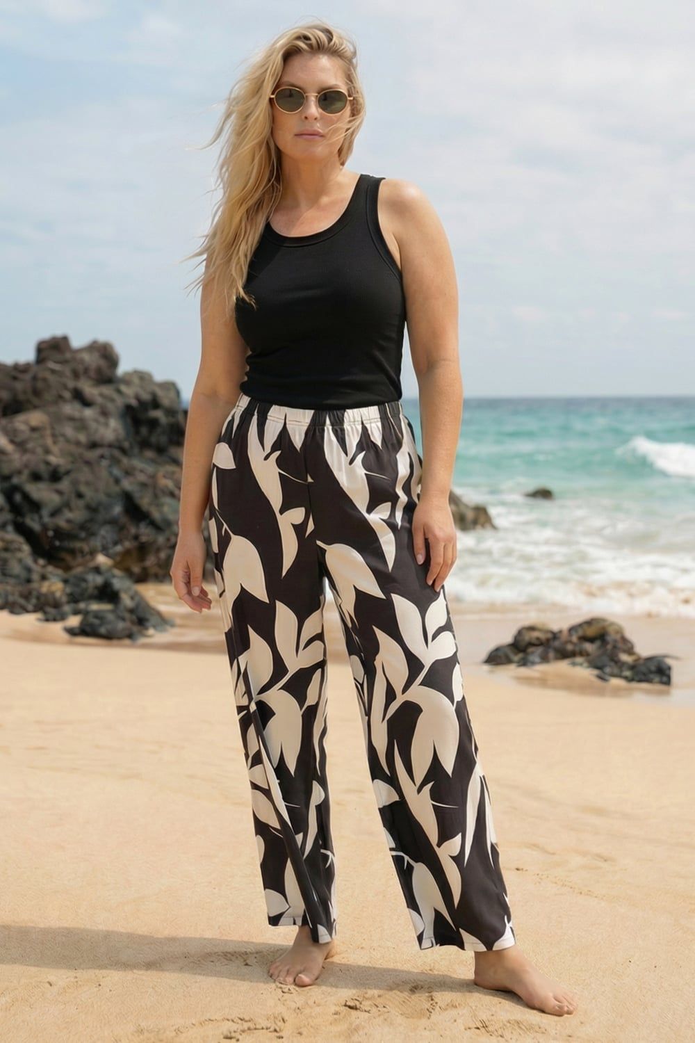 Roman Curve Leaf Print Stretch Trousers