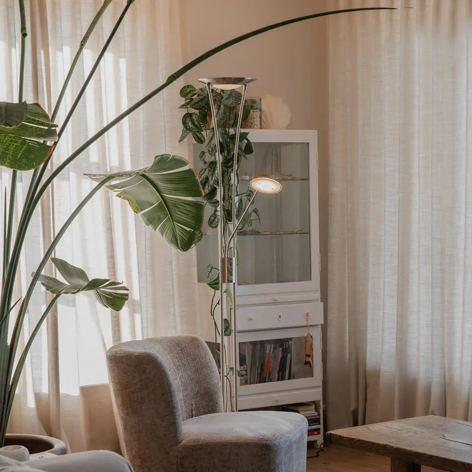 Qazqa staande lamp met leesarm ibiza zilverkleurig ge?ntegreerde led