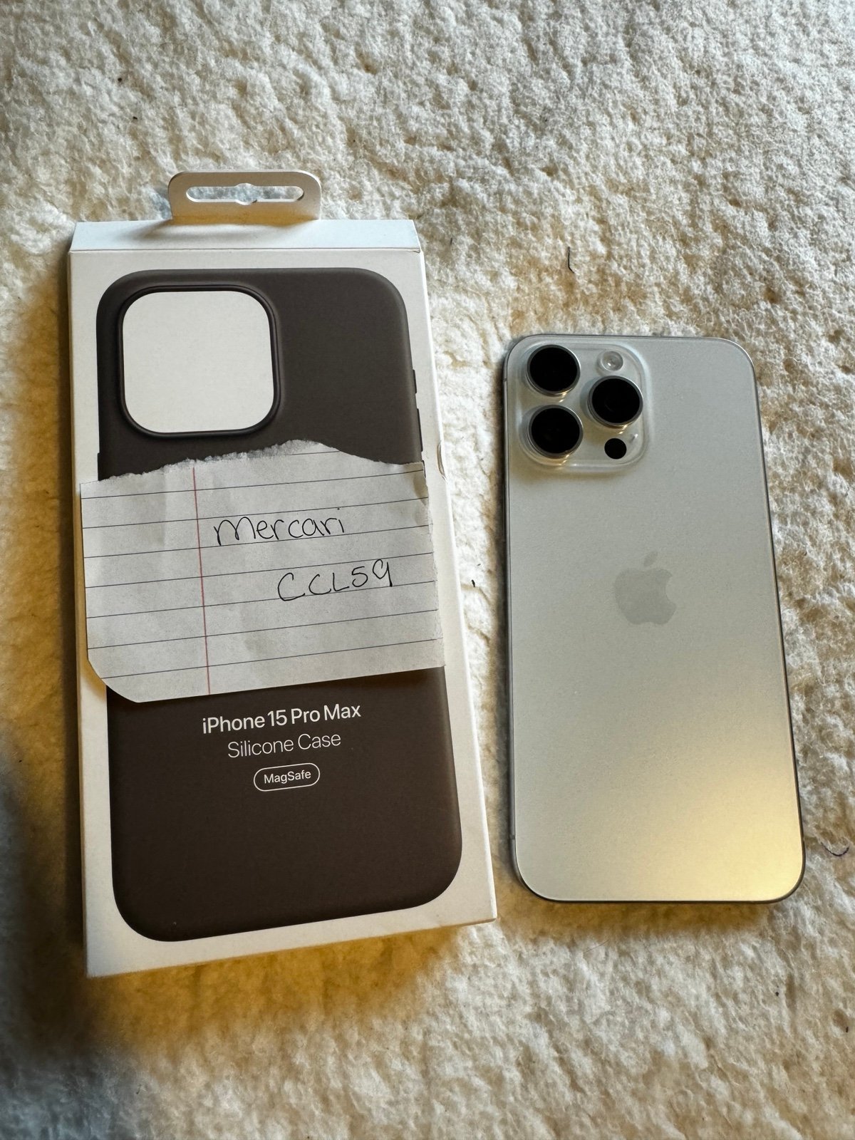 Like new Condition iPhone 15 Pro Max | White Titanium | 256GB | Includes Case