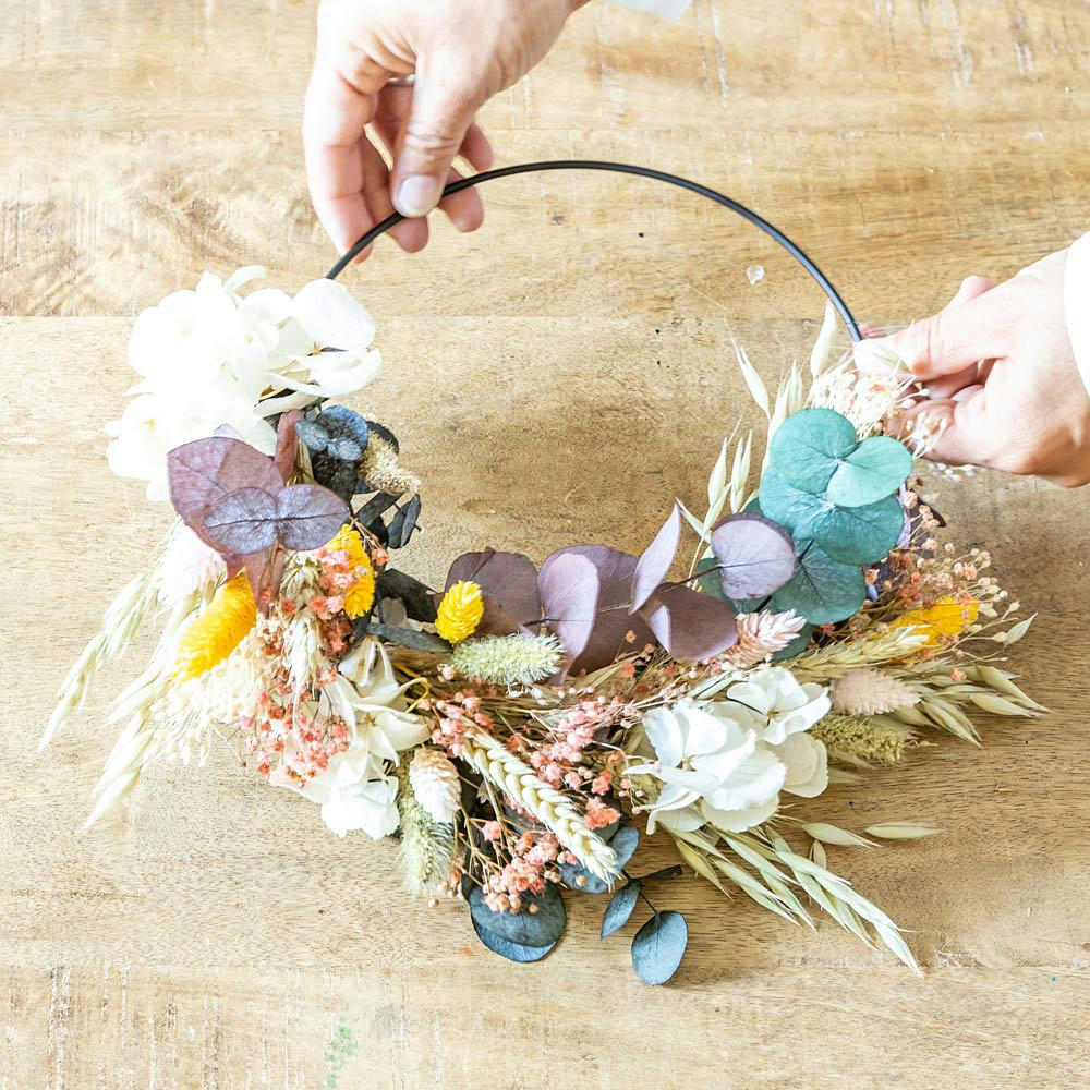 HÉLÈNE - Couronne murale de fleurs séchées Hélène D30cm