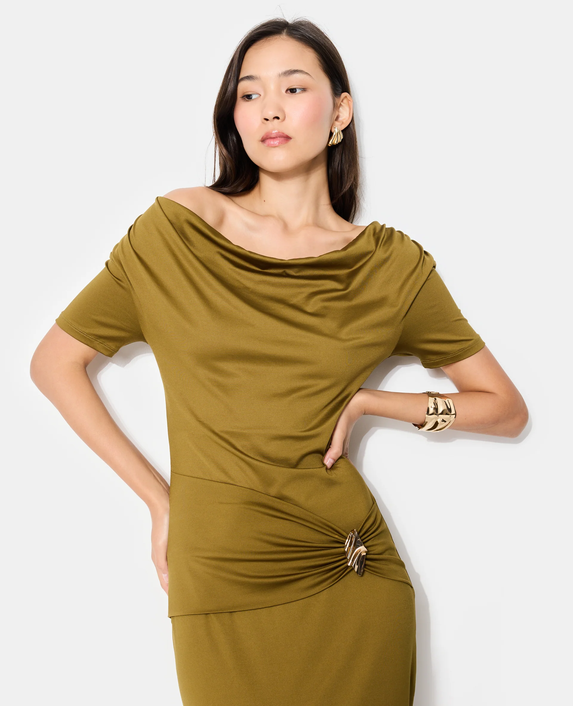 Robe longue en maille stretch avec ceinture fantaisie