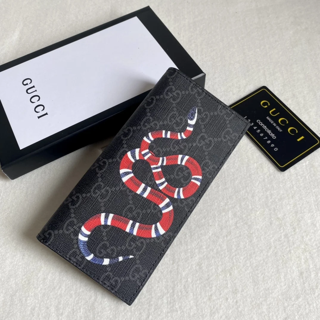 Gucci Unisex GG Supreme Printed Long Wallet