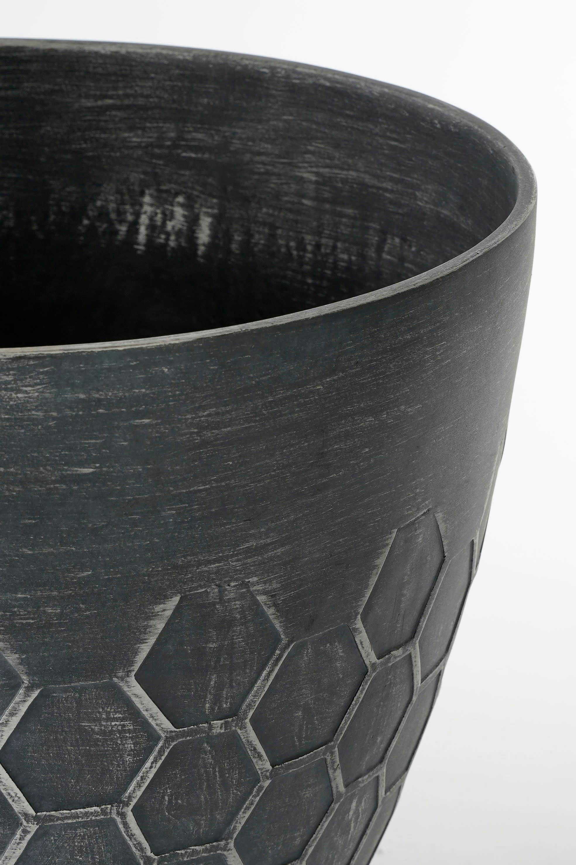 BRAVO - Cache-pot en plastique ruche noire D30,5