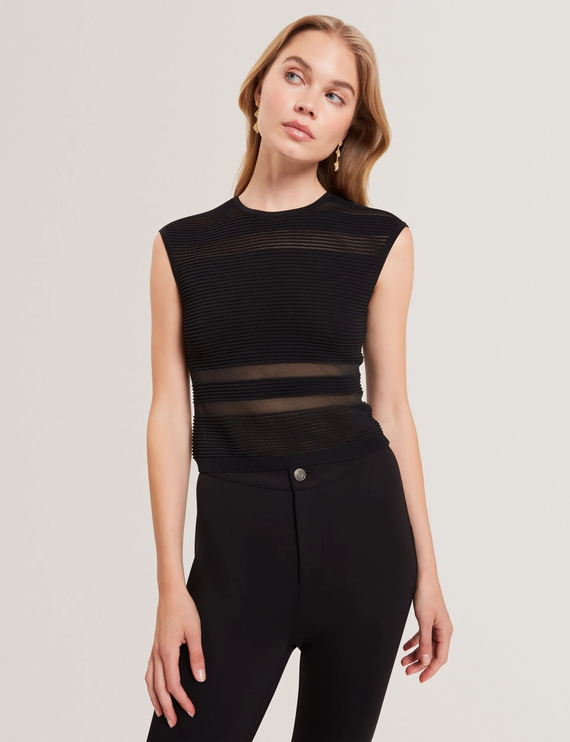 AMBERIA | BLACK