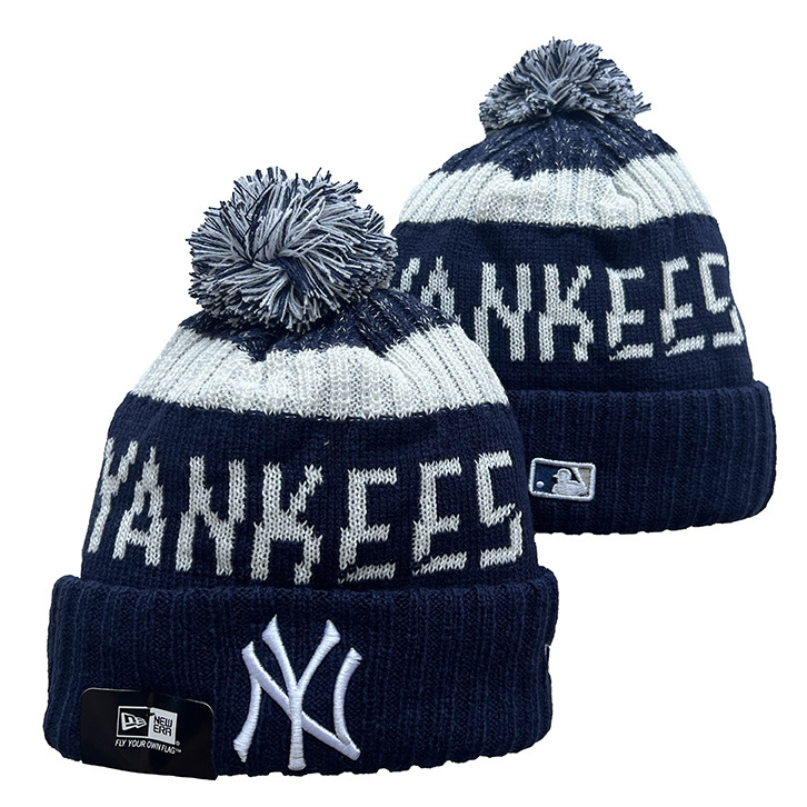 NEW YORK YANKEES KNIT HAT