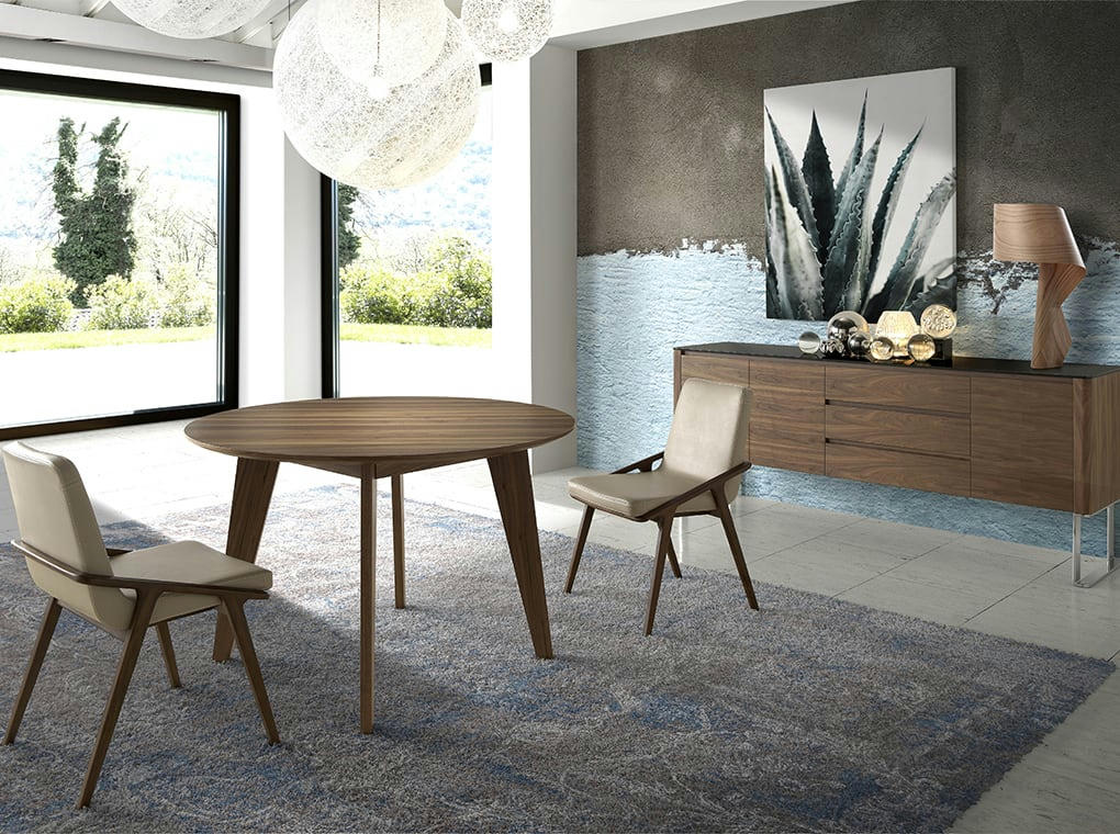 - Buffet effet bois noyer et plateau en verre noir