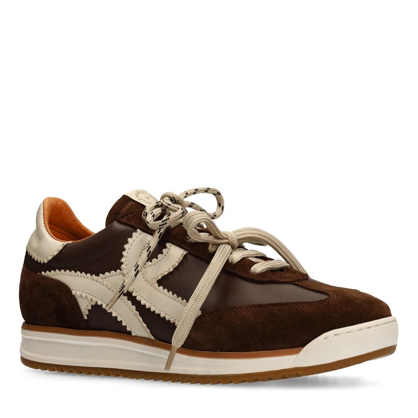 Manfield Bruine leren sneakers met suède details