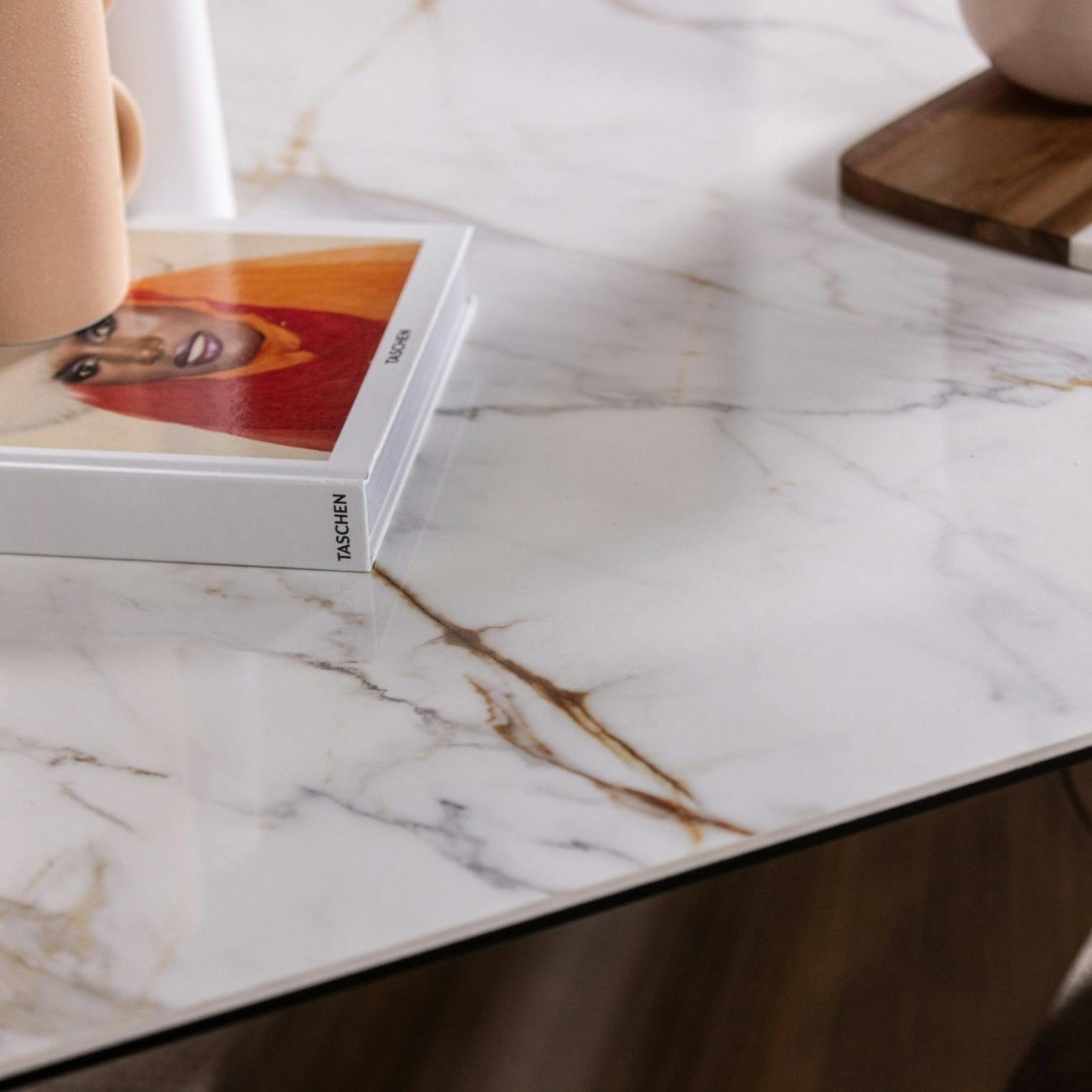 Table basse en céramique blanche SEMPIONE