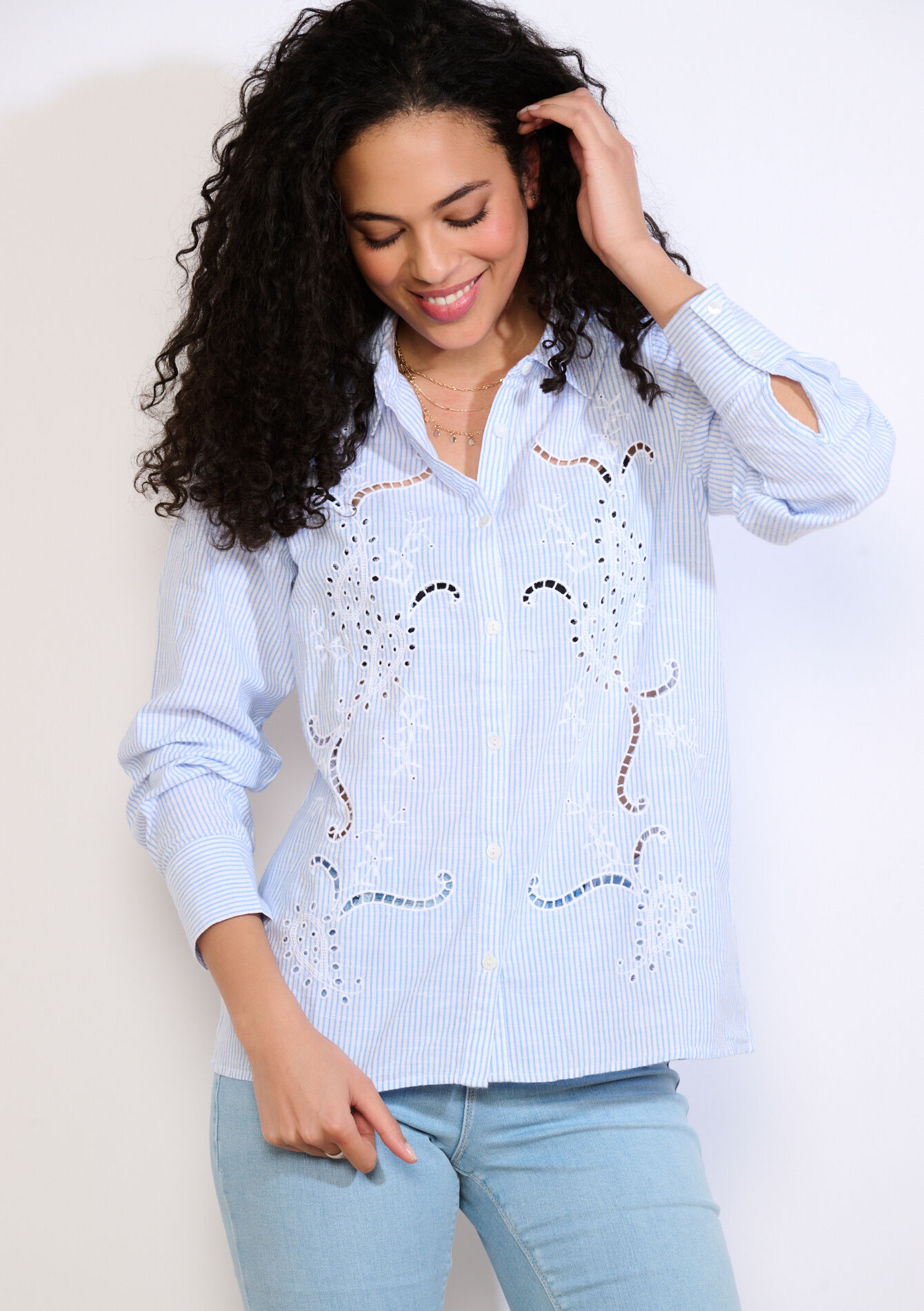 Gestreept hemd met borduurwerk