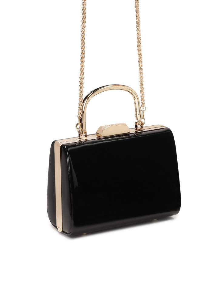 Evening clutch bag in patent leather in black color