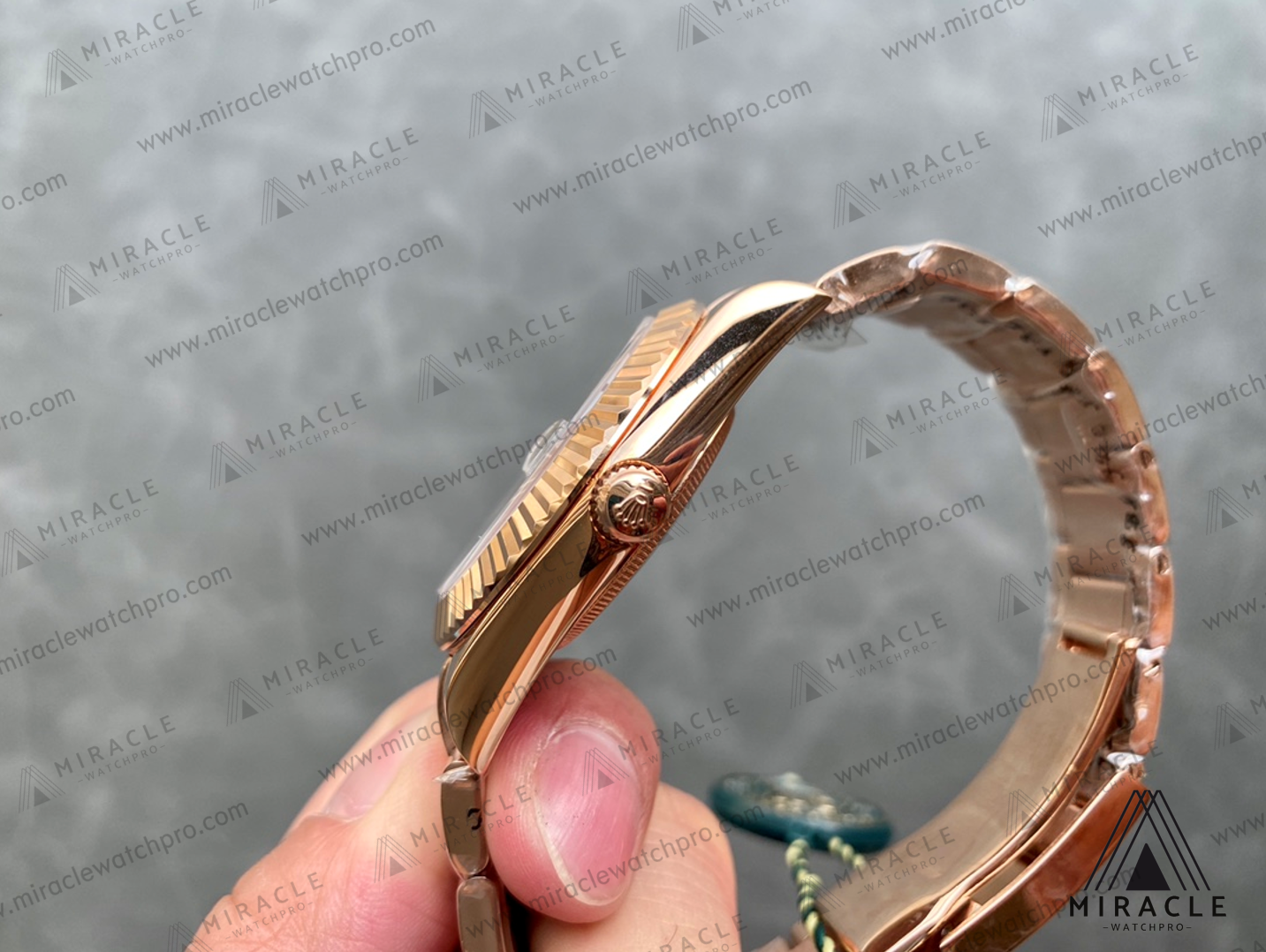 Replica Watch-ROLEX-Sky Dweller-REF.M326935-0005-ELITE CLONE-42MM