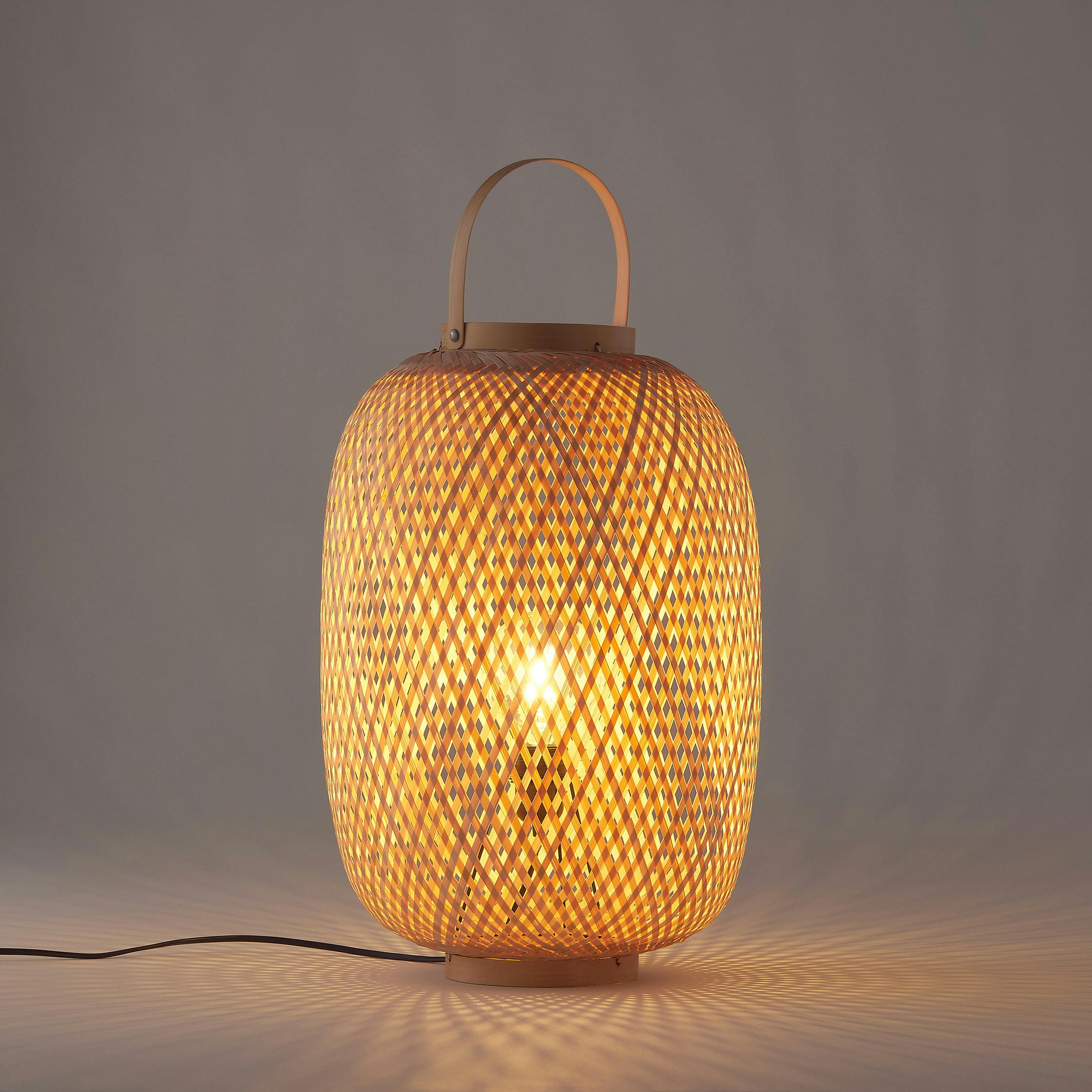 Lampe à poser bambou tressé H50 cm, Katia