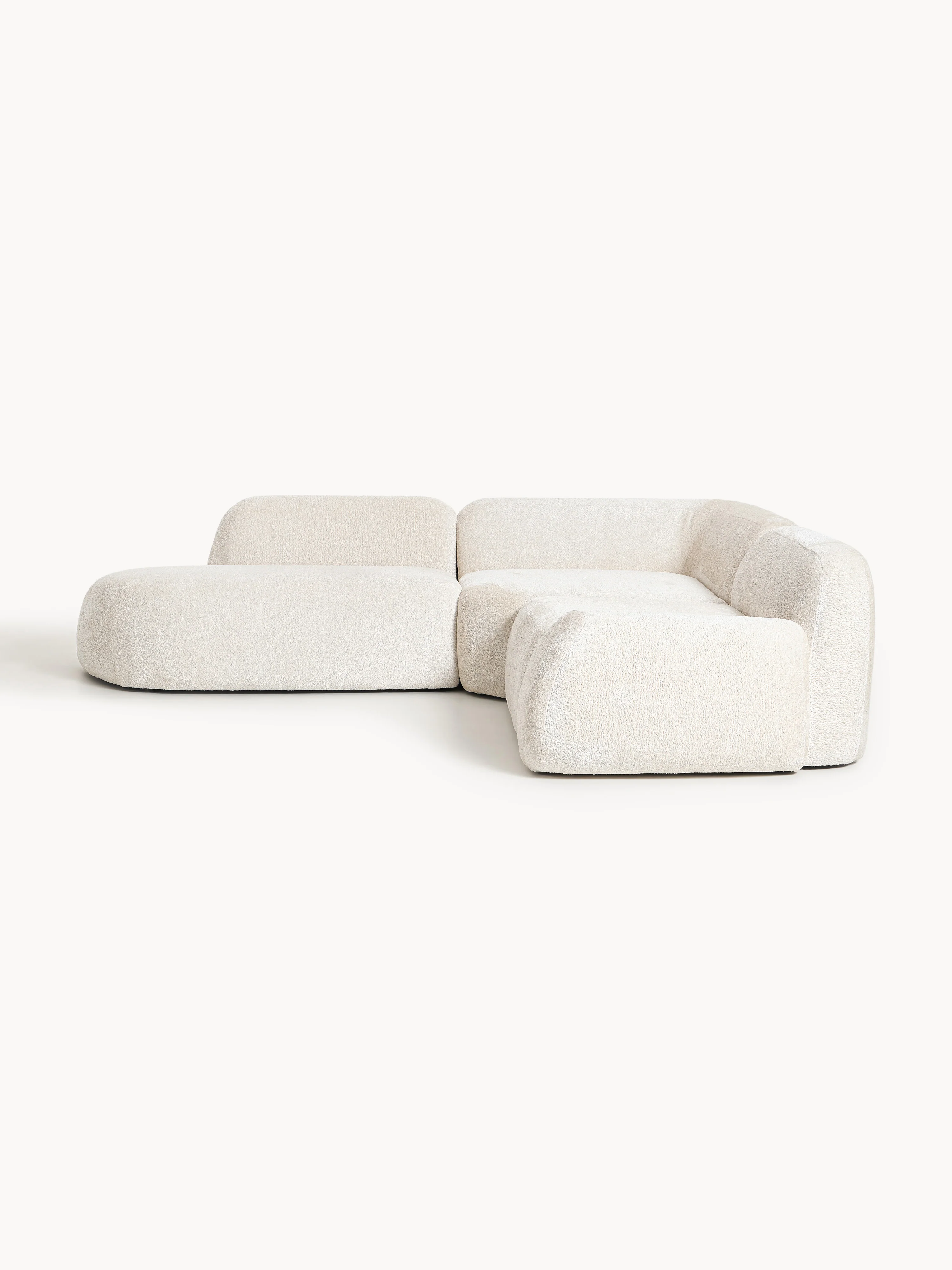 Modulares Ecksofa Wolke (4-Sitzer) aus Teddy-Bouclé mit Chaiselongue