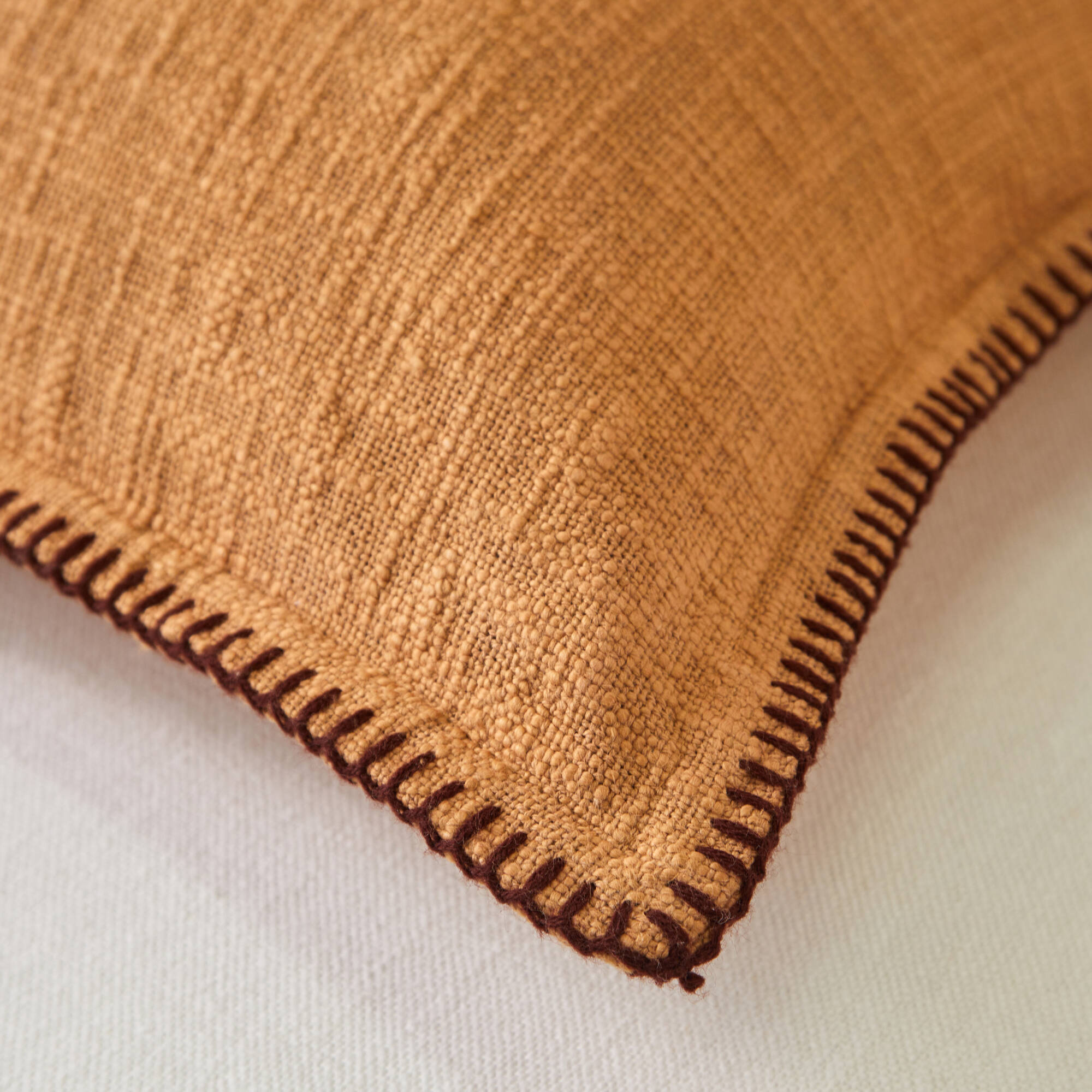 Coussin uni coton texturé