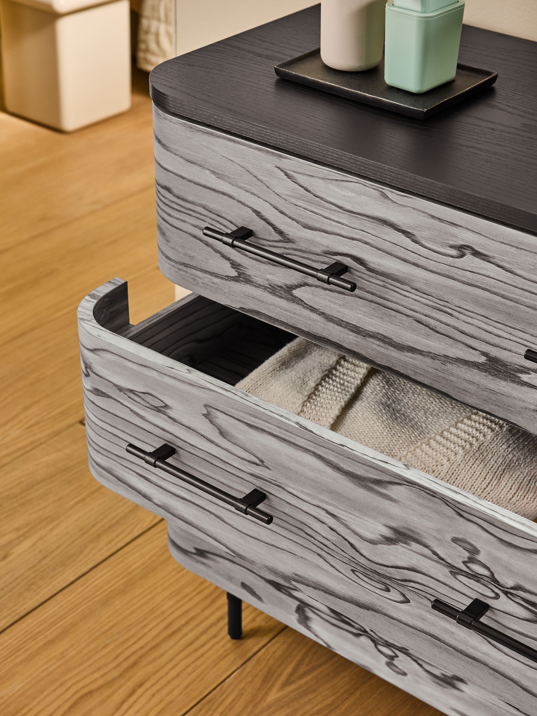 Zeke 3 Drawer Chest of Drawer in Grey Pine Effect