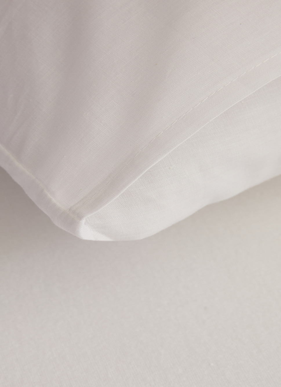 SOUS-TAIE D'OREILLER CARRÉE EN COTON BLANC