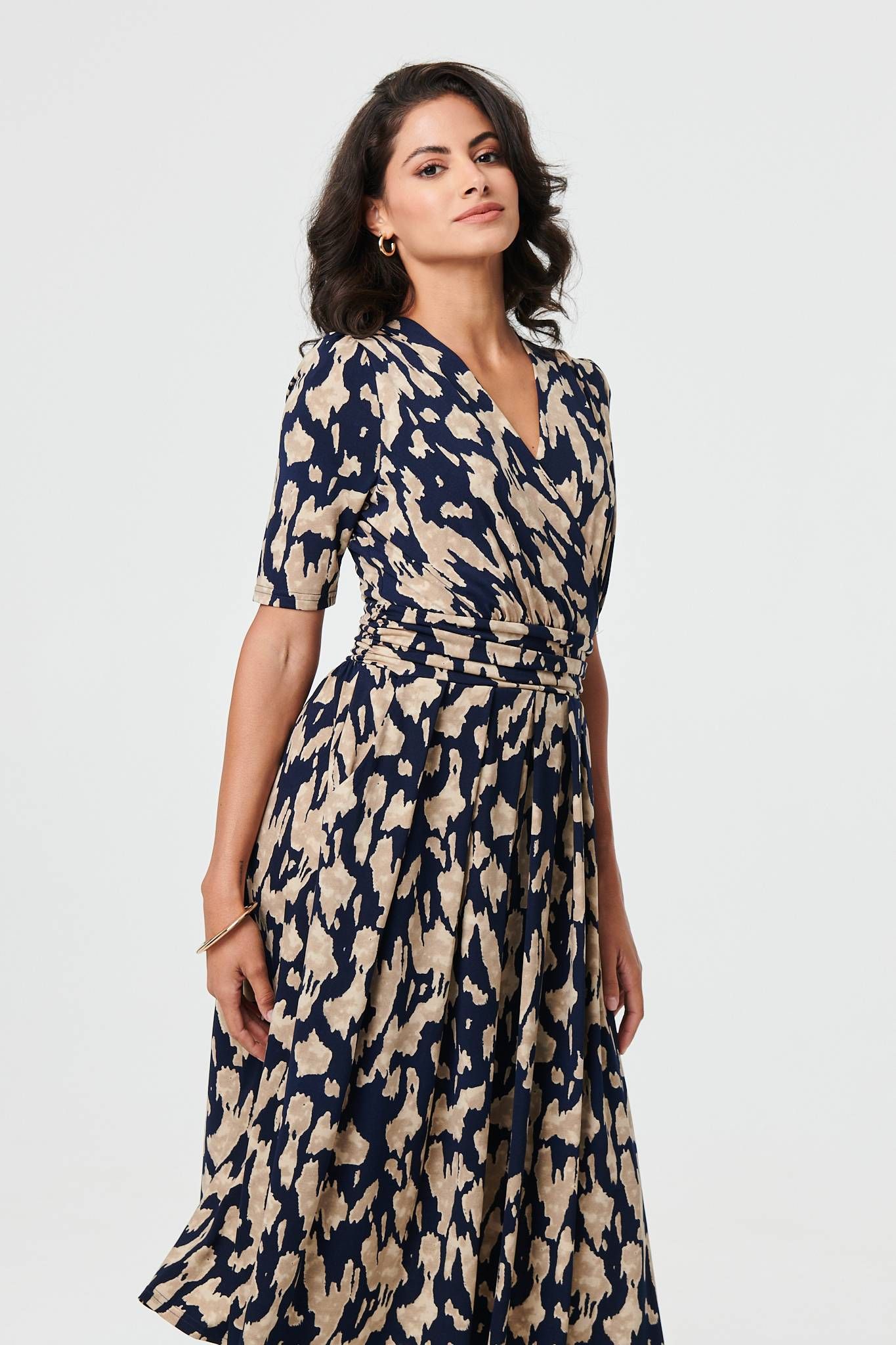 Izabel London Printed Ruched 1/2 Sleeve Midi Dress