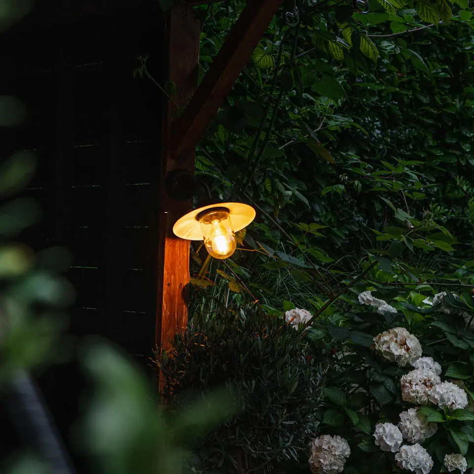 Qazqa wandlamp met glas munich zwart e27