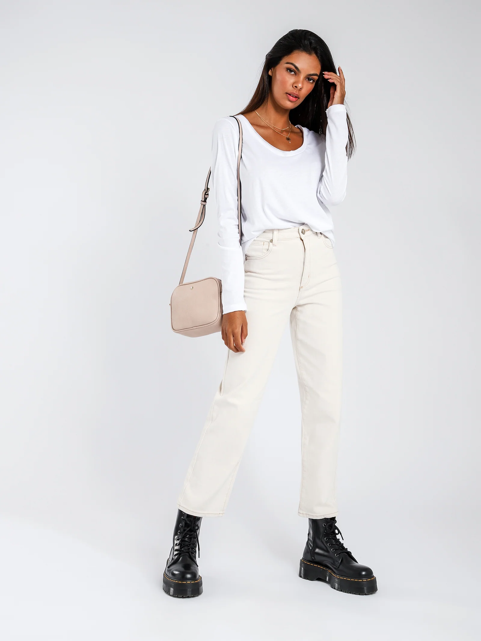 Quinn Scoop Neck Long Sleeve T-Shirt