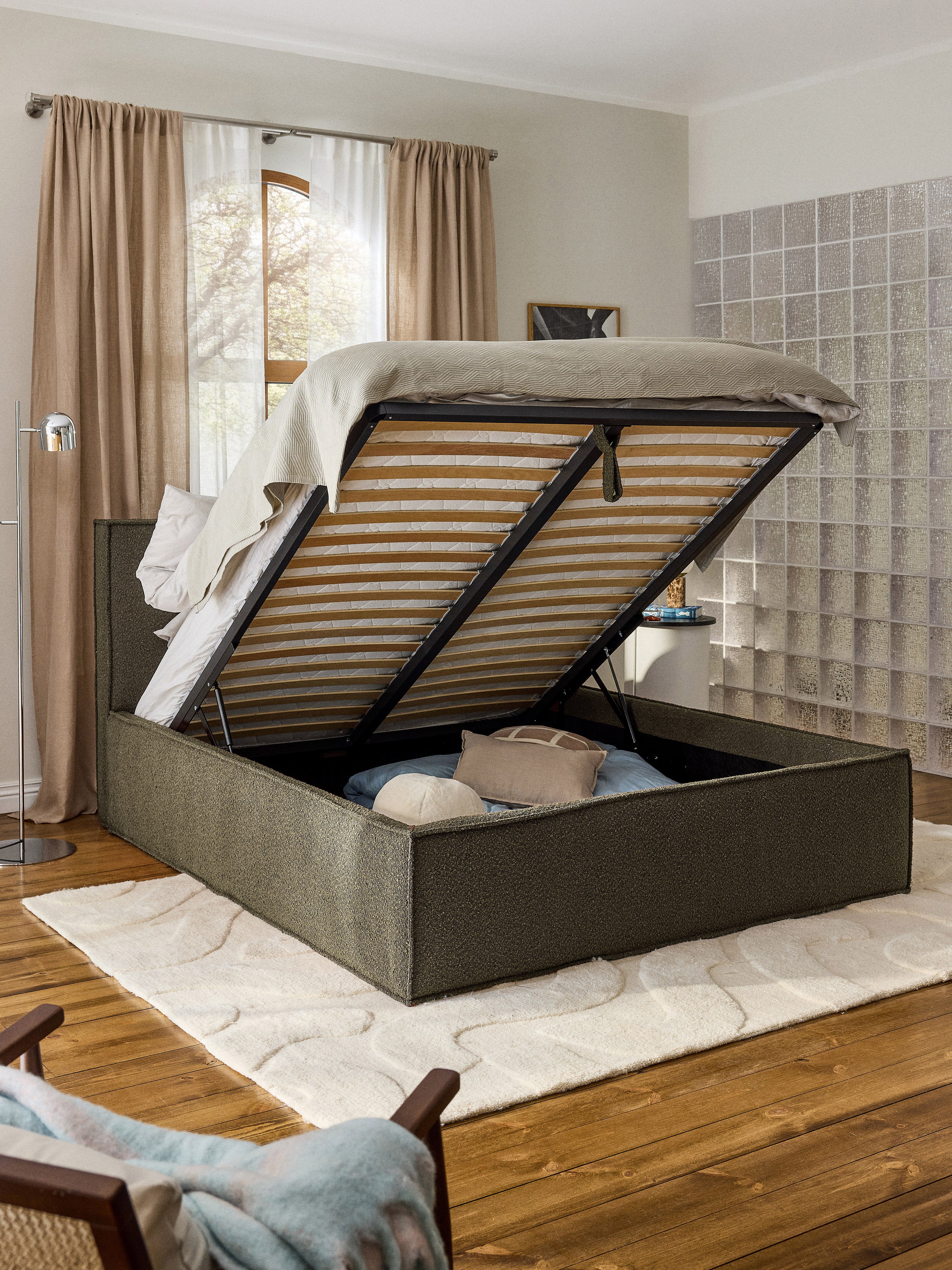 Bouclé-Polsterbett Dream mit Stauraum