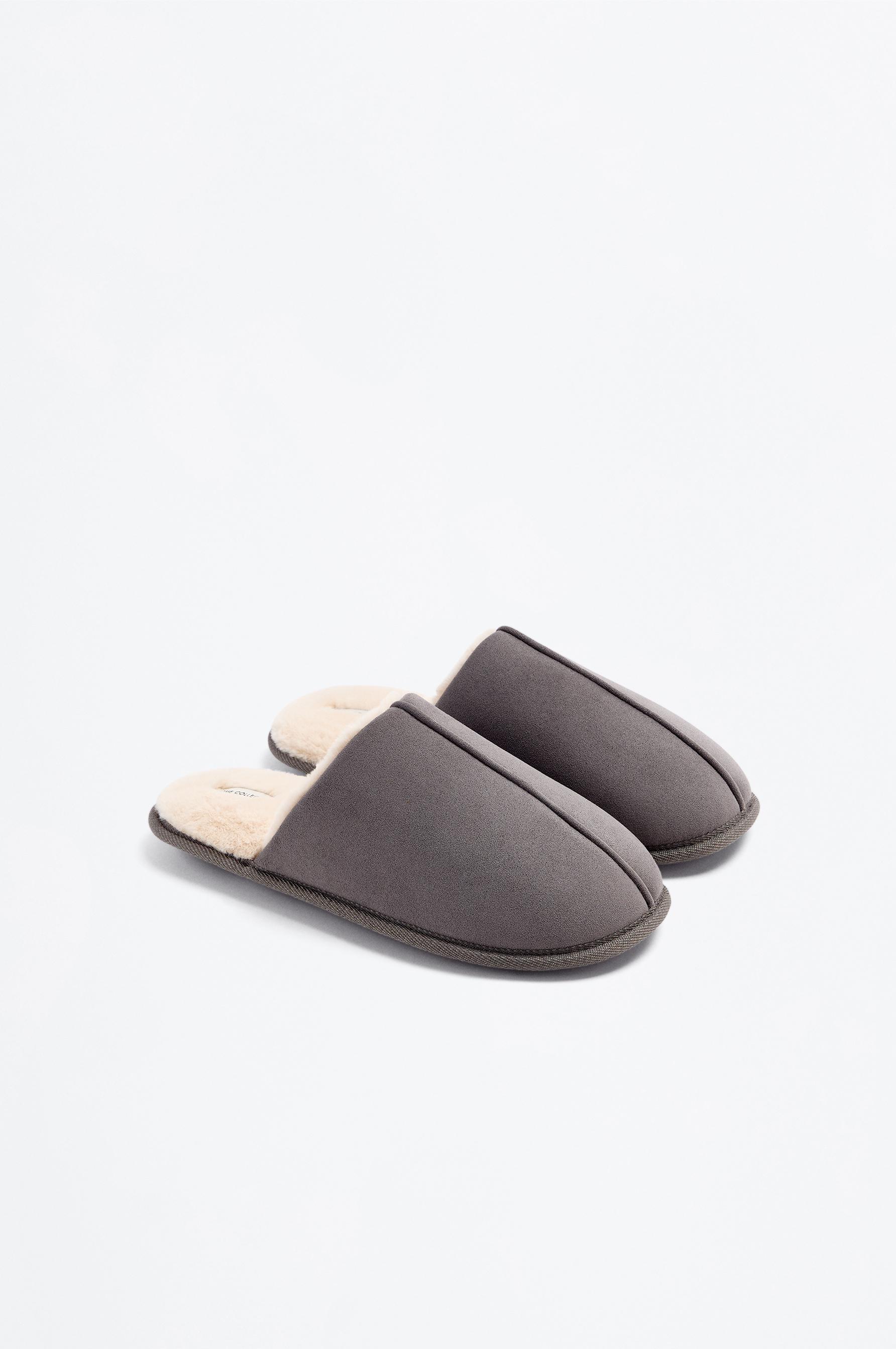 Zapatilla de casa forrada