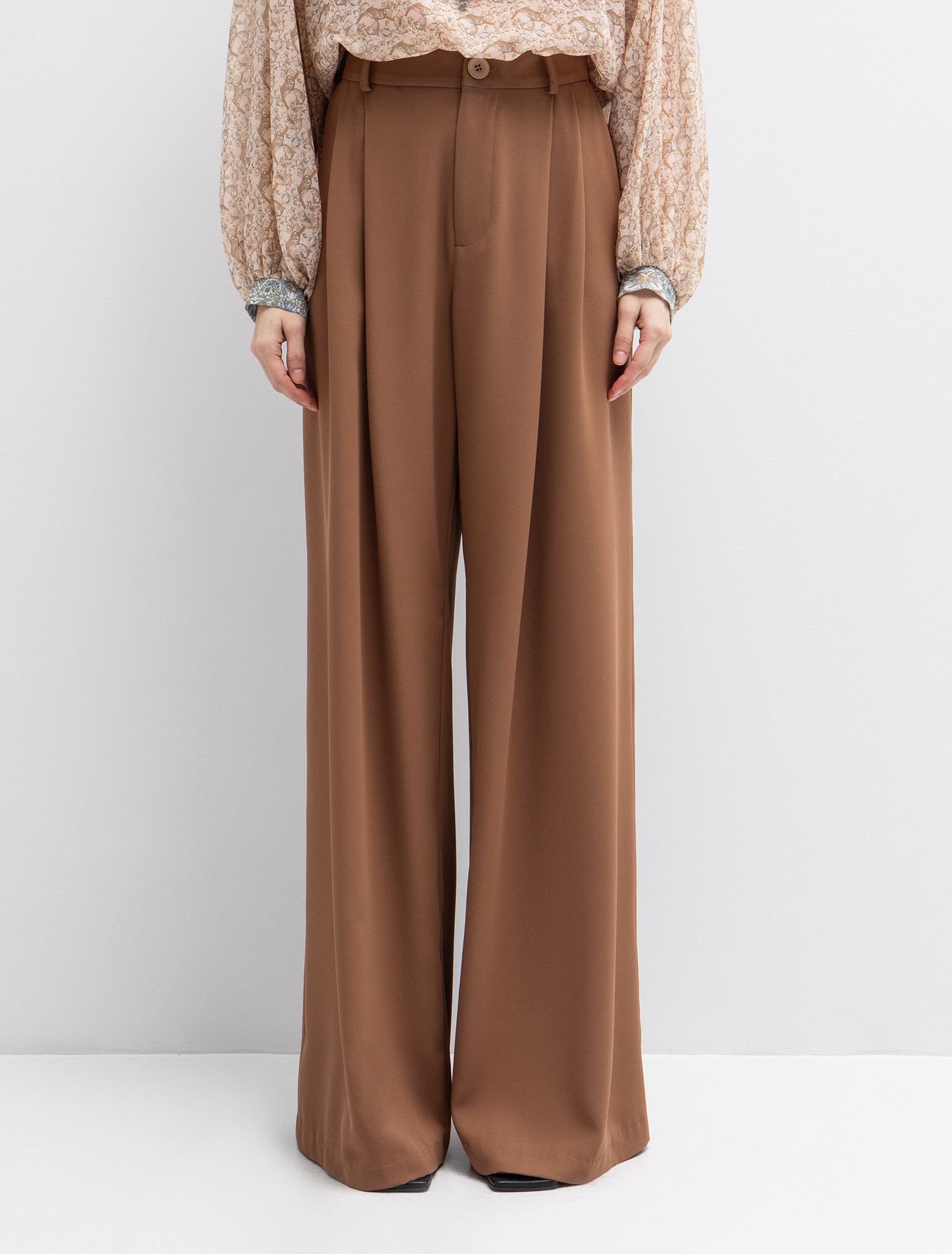 Wide leg παντελόνι με πιέτες